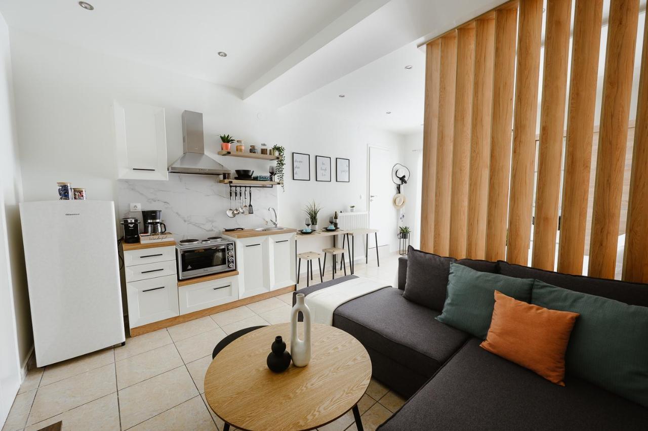 Central Apartments Volos Luaran gambar
